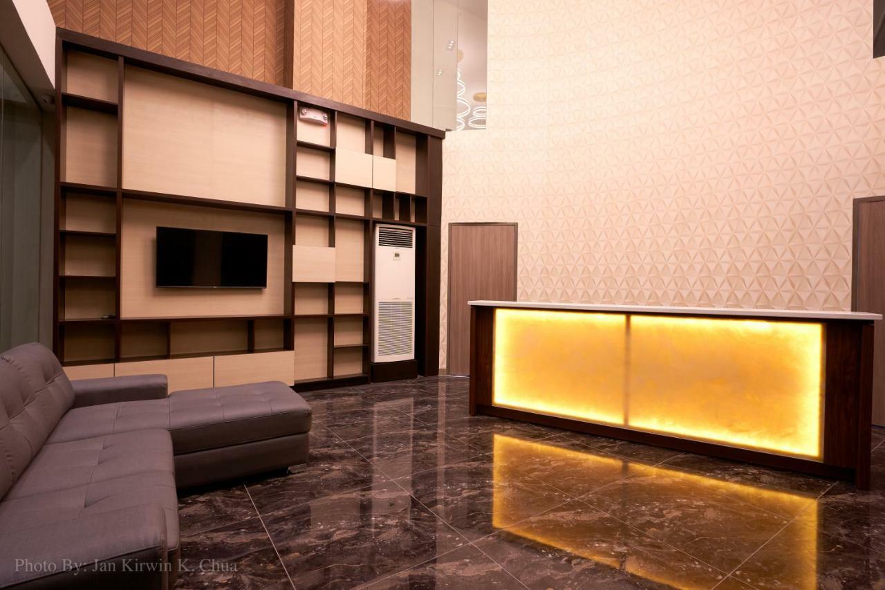 Griffin Hotel And Suites Cebu Екстер'єр фото