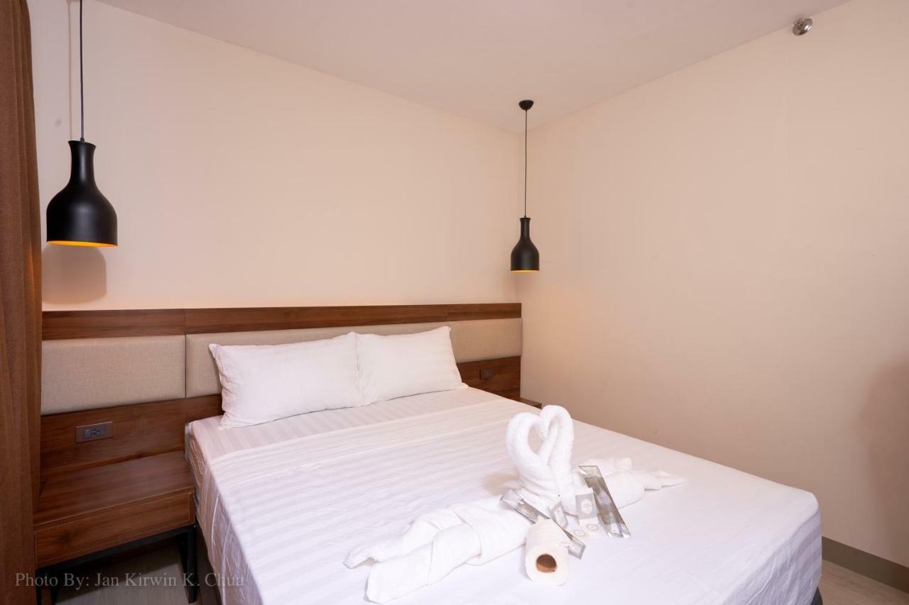 Griffin Hotel And Suites Cebu Екстер'єр фото