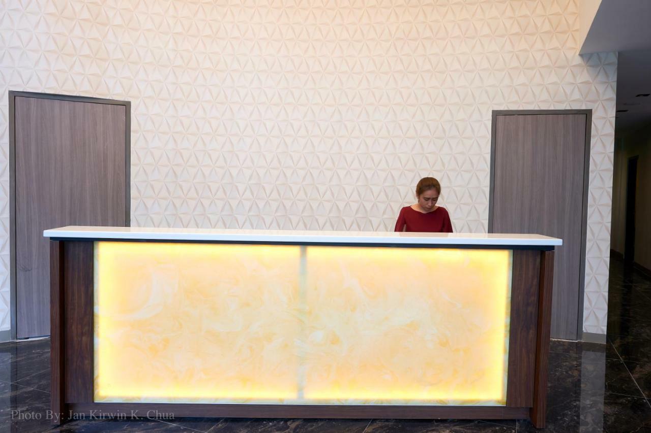 Griffin Hotel And Suites Cebu Екстер'єр фото