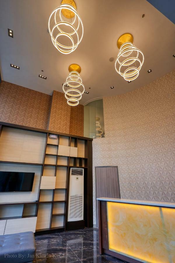 Griffin Hotel And Suites Cebu Екстер'єр фото