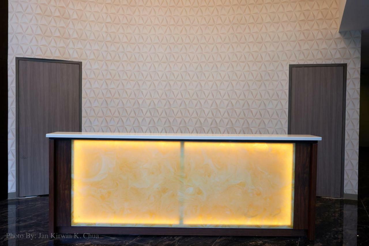 Griffin Hotel And Suites Cebu Екстер'єр фото